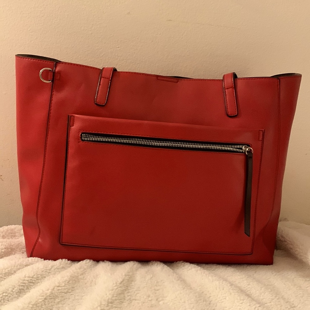 MONDANI New York Red Satchel Vegan LIKE NEW - Picture 12 of 12